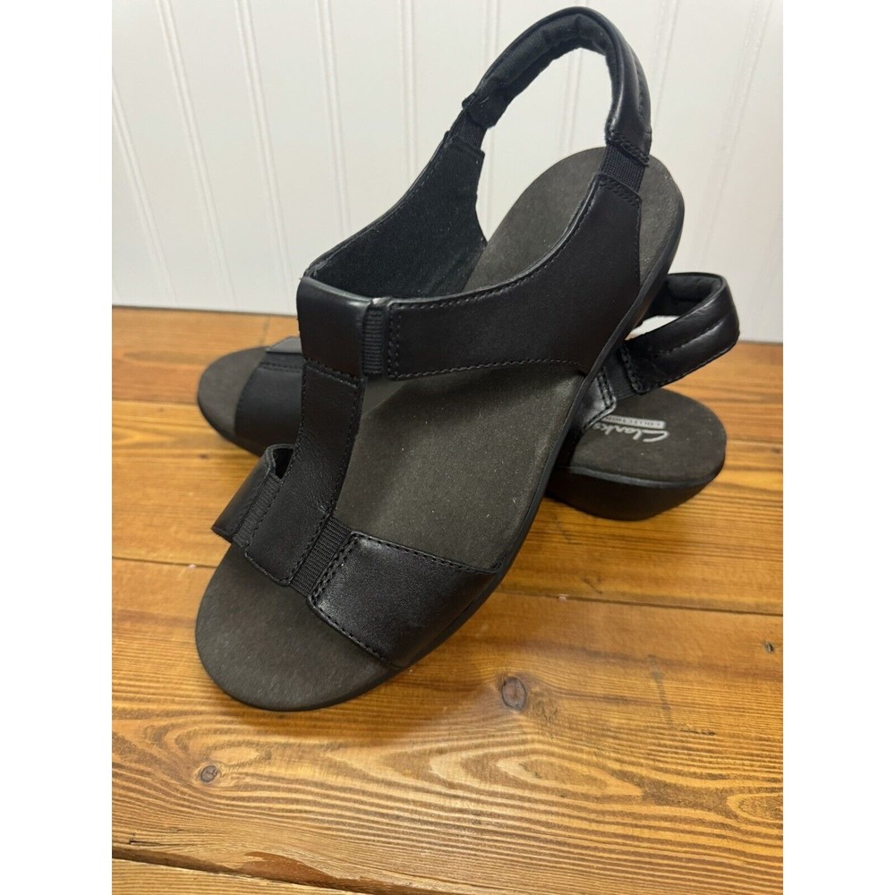 Clark’s women’s black sandals size 8W womens